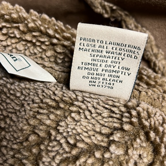 L.L. Bean Jacket size medium - Picture 9 of 9
